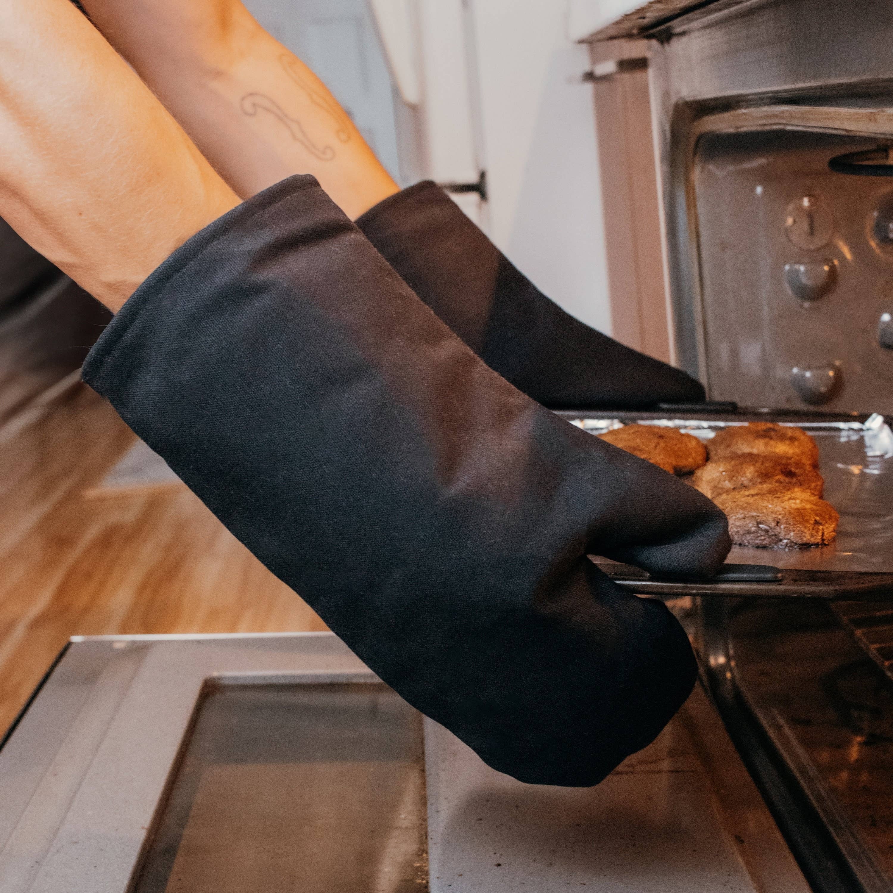 Milkweed Insulated Oven Mitt Set - Vegan Oven Gloves